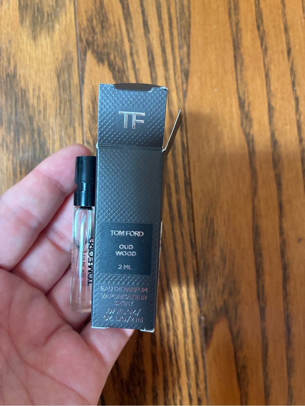 Tom Ford Oud Wood 2ml Eau de Parfum 2ml vial sample